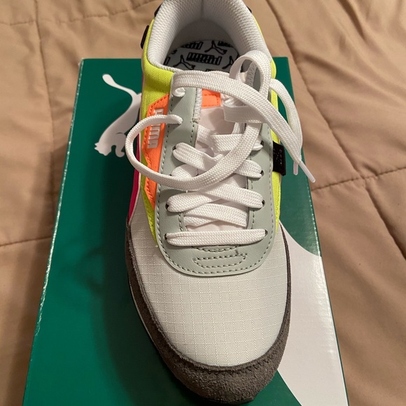 Pumas - Picture 2 of 5